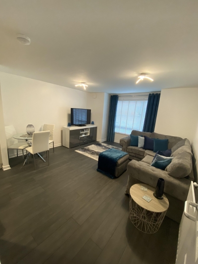 2  Bedroom Flat In 